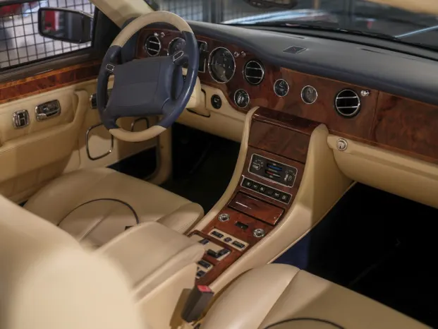 Casino Jackpot Village Android/iOS App